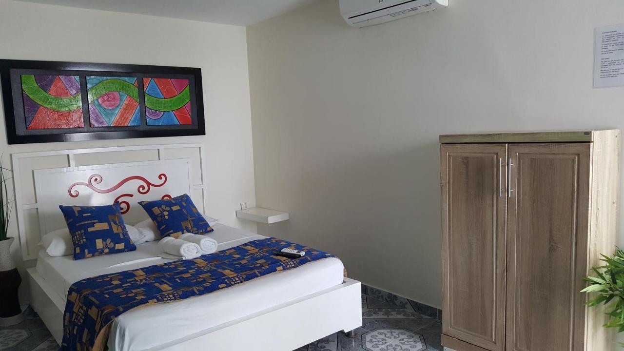Caribbean Island Hotel Piso 2 San Andrés Kültér fotó